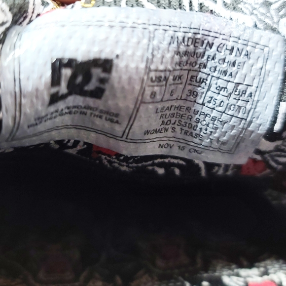 DC Shoes Trase X TR Red Black Low Top Skate Shoe - Picture 7 of 8